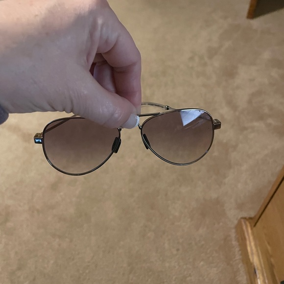 Women’s Under Armour sunglasses - Picture 2 of 5